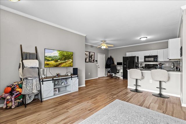 6924 S Rolling Meadows COURT, Oak Creek, WI 53154