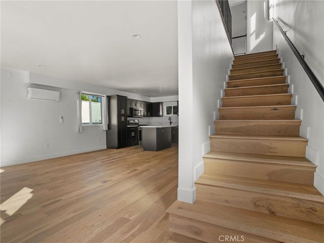 2342 S Cochran, Los Angeles, CA 90016