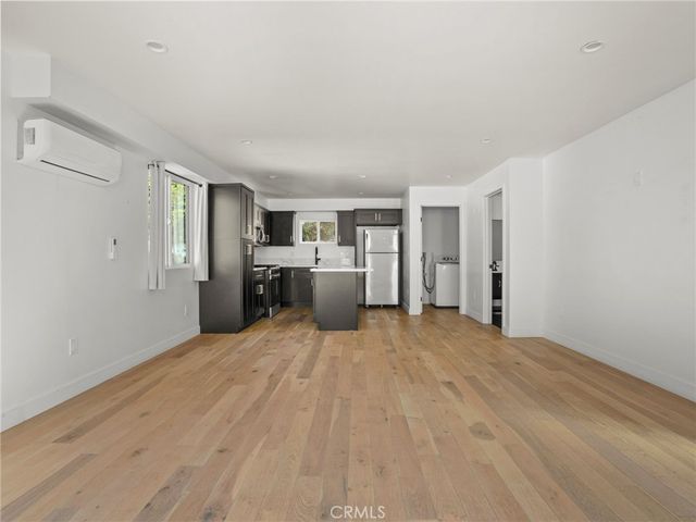 2342 S Cochran, Los Angeles, CA 90016