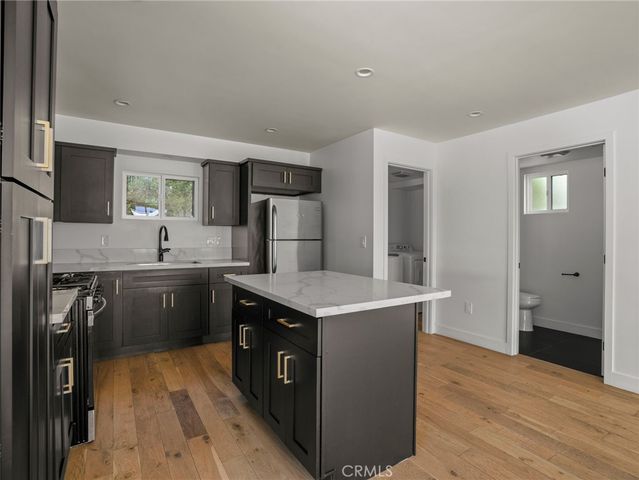 2342 S Cochran, Los Angeles, CA 90016