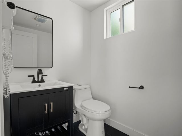 2342 S Cochran, Los Angeles, CA 90016