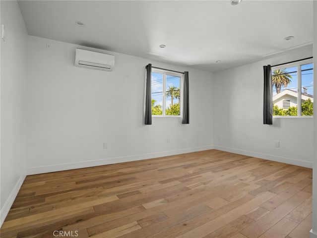 2342 S Cochran, Los Angeles, CA 90016