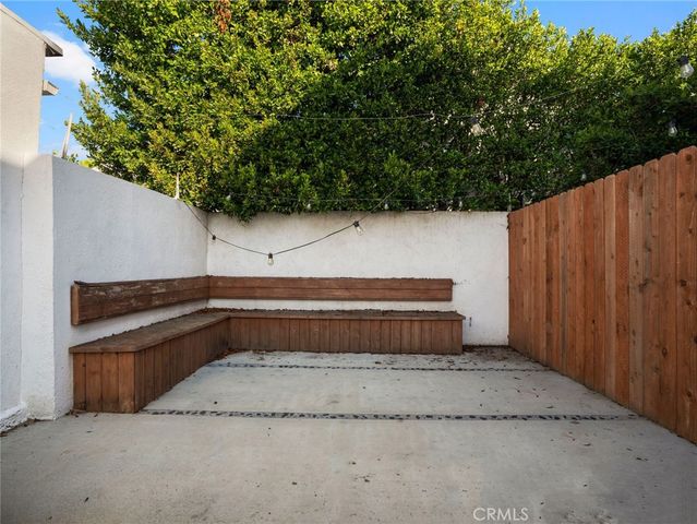2342 S Cochran, Los Angeles, CA 90016
