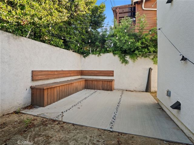 2342 S Cochran, Los Angeles, CA 90016