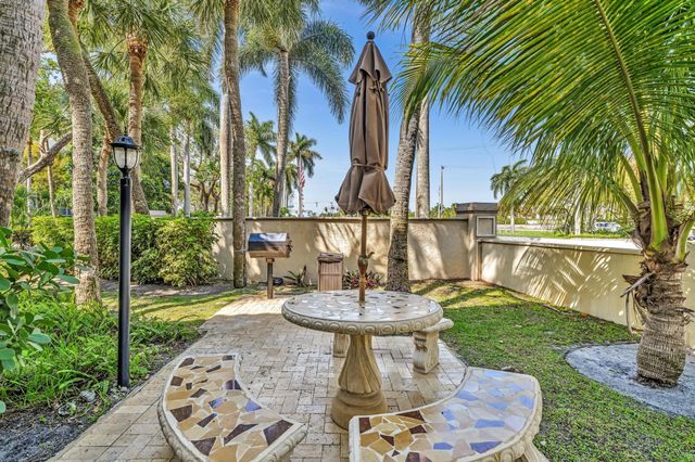 100 Royal Palm Way 303, Boca Raton, FL 33432