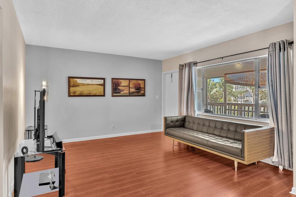 100 Royal Palm Way 303, Boca Raton, FL 33432
