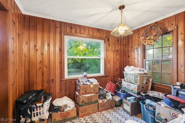 229 Hayes Avenue, Cuyahoga Falls, OH 44221