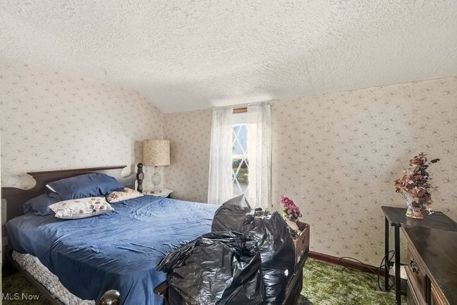 229 Hayes Avenue, Cuyahoga Falls, OH 44221