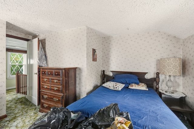 229 Hayes Avenue, Cuyahoga Falls, OH 44221