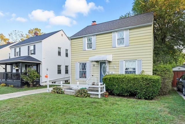 229 Hayes Avenue, Cuyahoga Falls, OH 44221