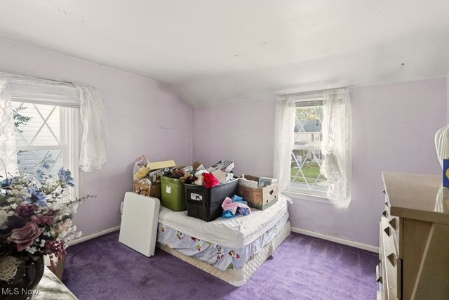 229 Hayes Avenue, Cuyahoga Falls, OH 44221