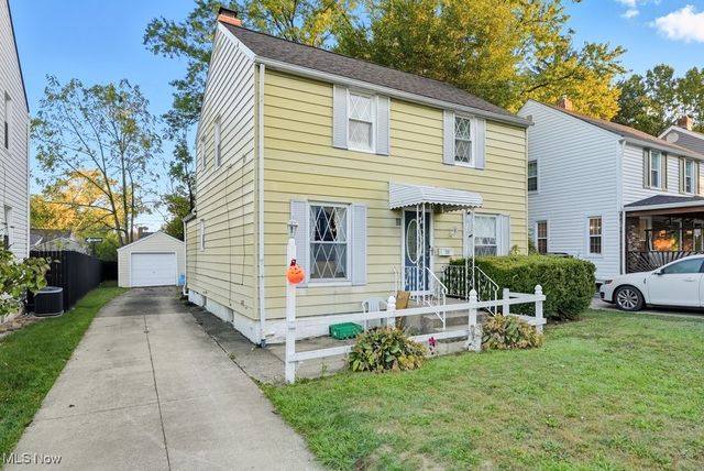 229 Hayes Avenue, Cuyahoga Falls, OH 44221