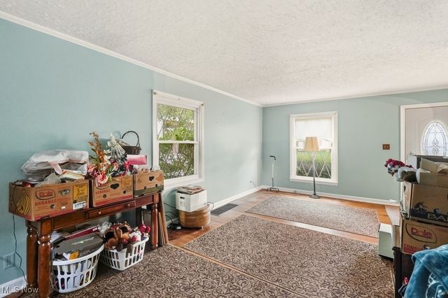 229 Hayes Avenue, Cuyahoga Falls, OH 44221