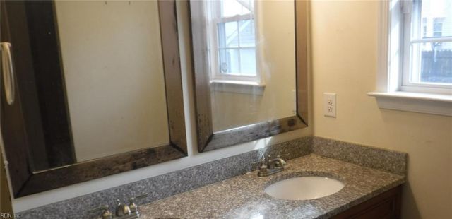 424 Summers PL, Portsmouth, VA 23702