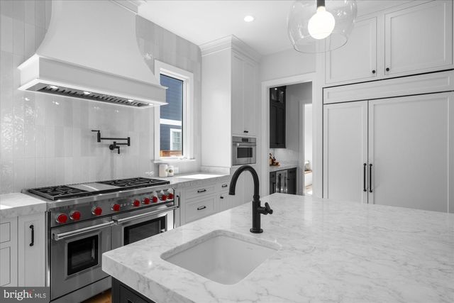 6547 ORLAND ST, Falls Church, VA 22043