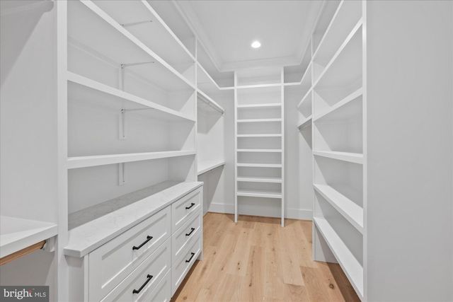 6547 ORLAND ST, Falls Church, VA 22043