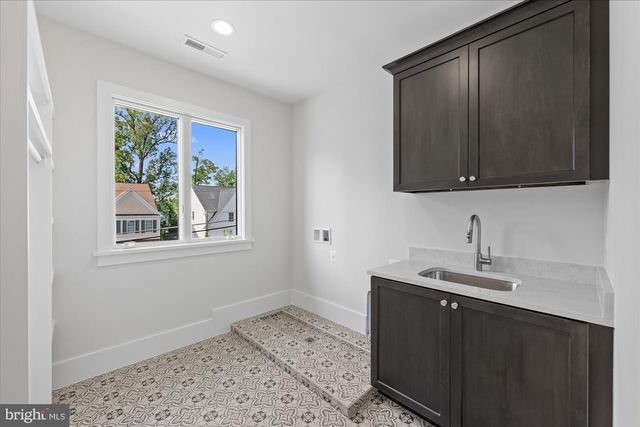 6547 ORLAND ST, Falls Church, VA 22043
