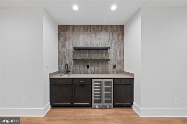 6547 ORLAND ST, Falls Church, VA 22043