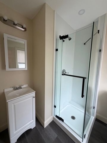 11 Exchange Ct 2, Waltham, MA 02451