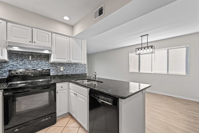 15308 Treetop Drive 3A, Orland Park, IL 60462