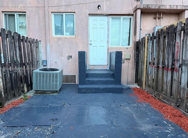 8447 NW 4th Ave 8447, Miami, FL 33150