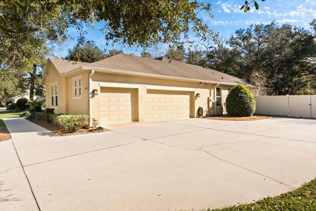 2709 TREE MEADOW LOOP, Apopka, FL 32712