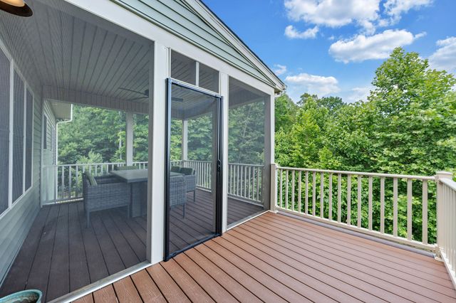 6880 Linn Cove CT, Roanoke, VA 24018