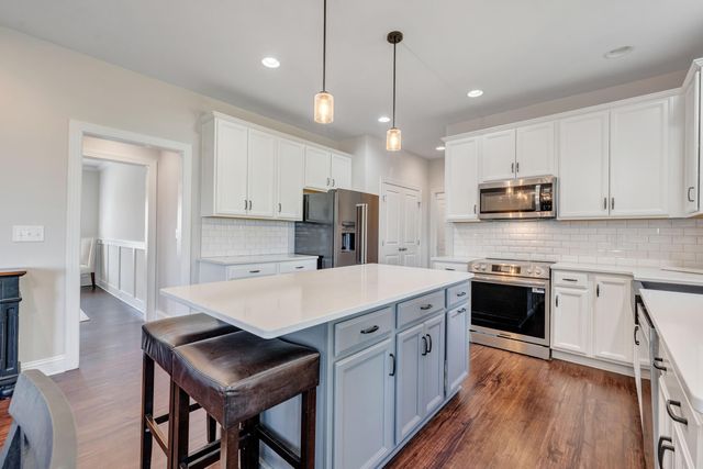 6880 Linn Cove CT, Roanoke, VA 24018