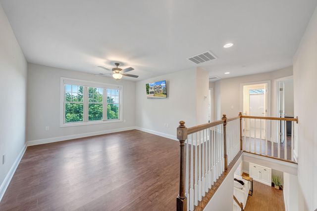6880 Linn Cove CT, Roanoke, VA 24018