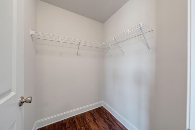 6880 Linn Cove CT, Roanoke, VA 24018