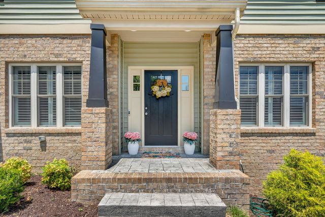 6880 Linn Cove CT, Roanoke, VA 24018