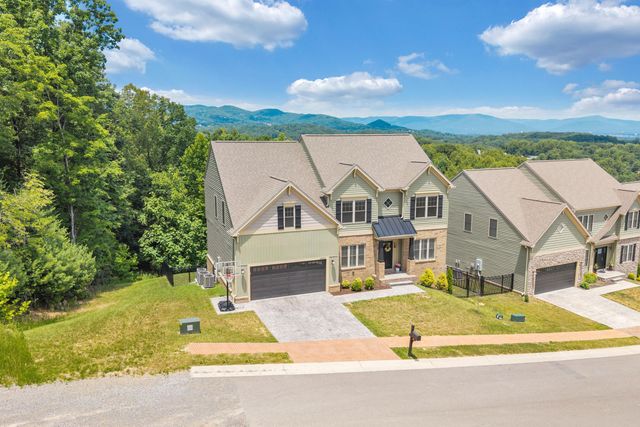 6880 Linn Cove CT, Roanoke, VA 24018