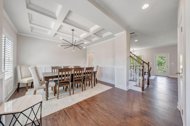 6880 Linn Cove CT, Roanoke, VA 24018