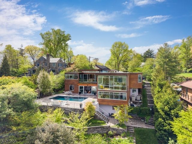 588 Longview Rd, South Orange Village Twp., NJ 07079