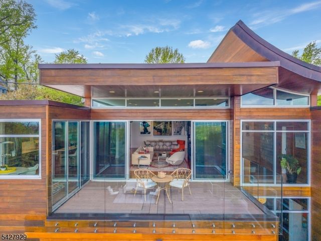 588 Longview Rd, South Orange Village Twp., NJ 07079