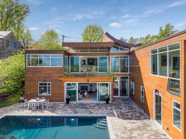 588 Longview Rd, South Orange Village Twp., NJ 07079