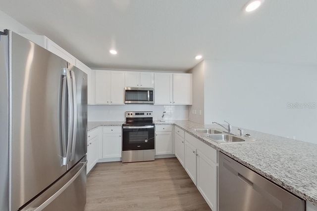 8661 SW 43RD TERRACE, Ocala, FL 34476