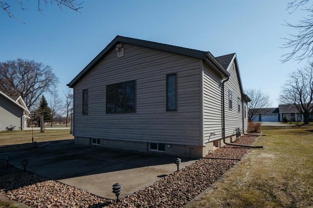 937 PARAMOUNT DRIVE, Chilton, WI 53014