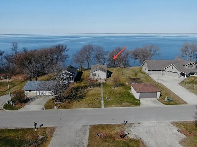937 PARAMOUNT DRIVE, Chilton, WI 53014