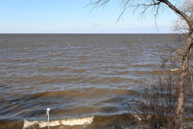 937 PARAMOUNT DRIVE, Chilton, WI 53014
