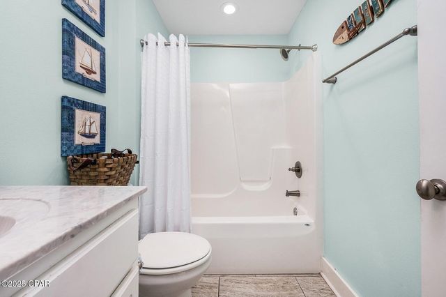 22520 Hilltop Avenue, Panama City Beach, FL 32413