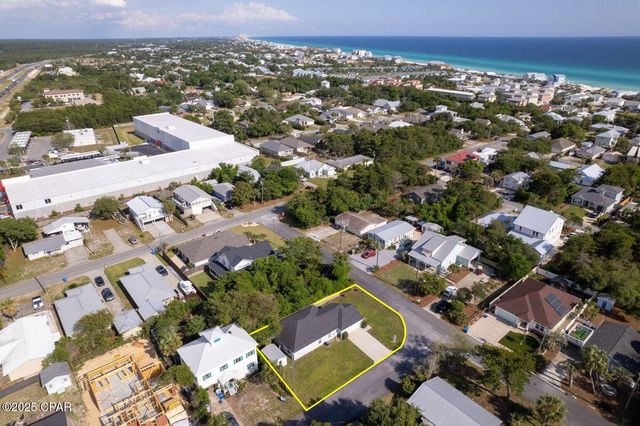 22520 Hilltop Avenue, Panama City Beach, FL 32413
