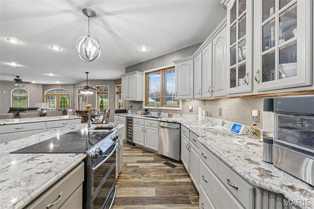 3045 Cedar Falls Road, Bonne Terre, MO 63628