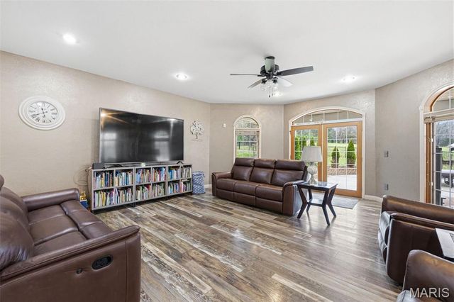 3045 Cedar Falls Road, Bonne Terre, MO 63628