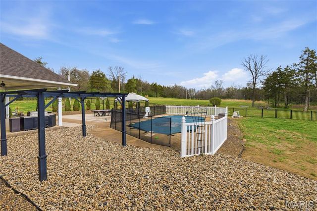 3045 Cedar Falls Road, Bonne Terre, MO 63628