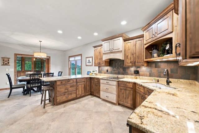 4558 William Drive, Waterloo, IA 50701