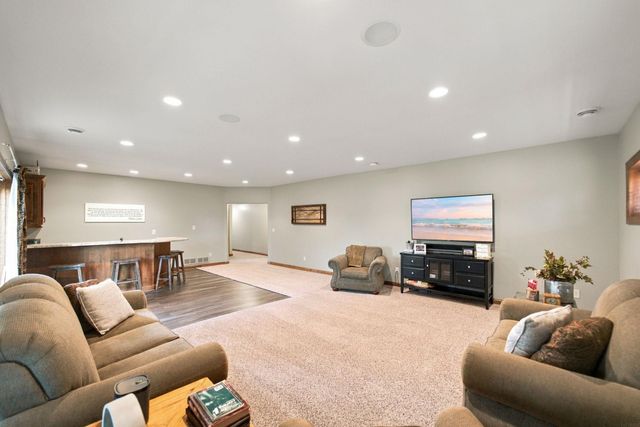 4558 William Drive, Waterloo, IA 50701