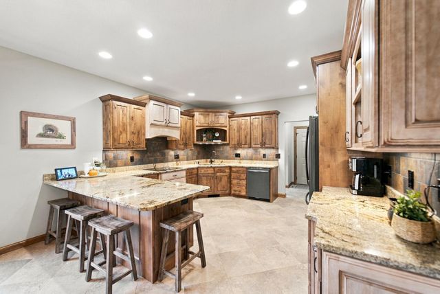 4558 William Drive, Waterloo, IA 50701