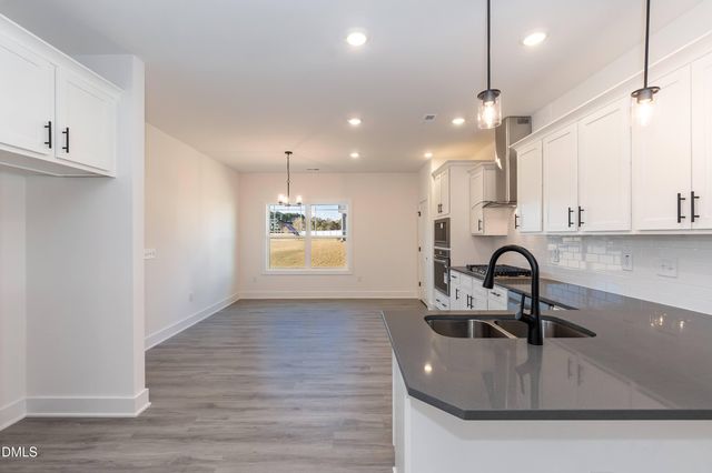 242 Hidden Pines Drive, Cameron, NC 28326
