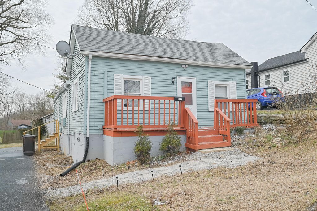 207 W 4th Street, Millersburg, KY 40348